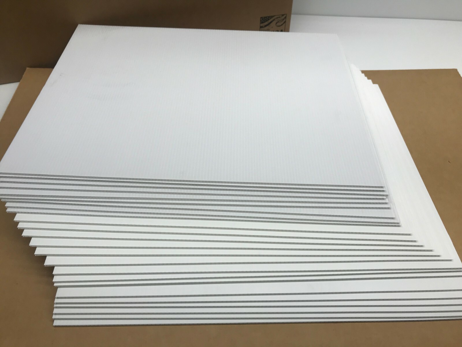 100 White Blank Signs 18” X 24” x4 mm Corrugated Plastic Board Pkg 100 Pieces