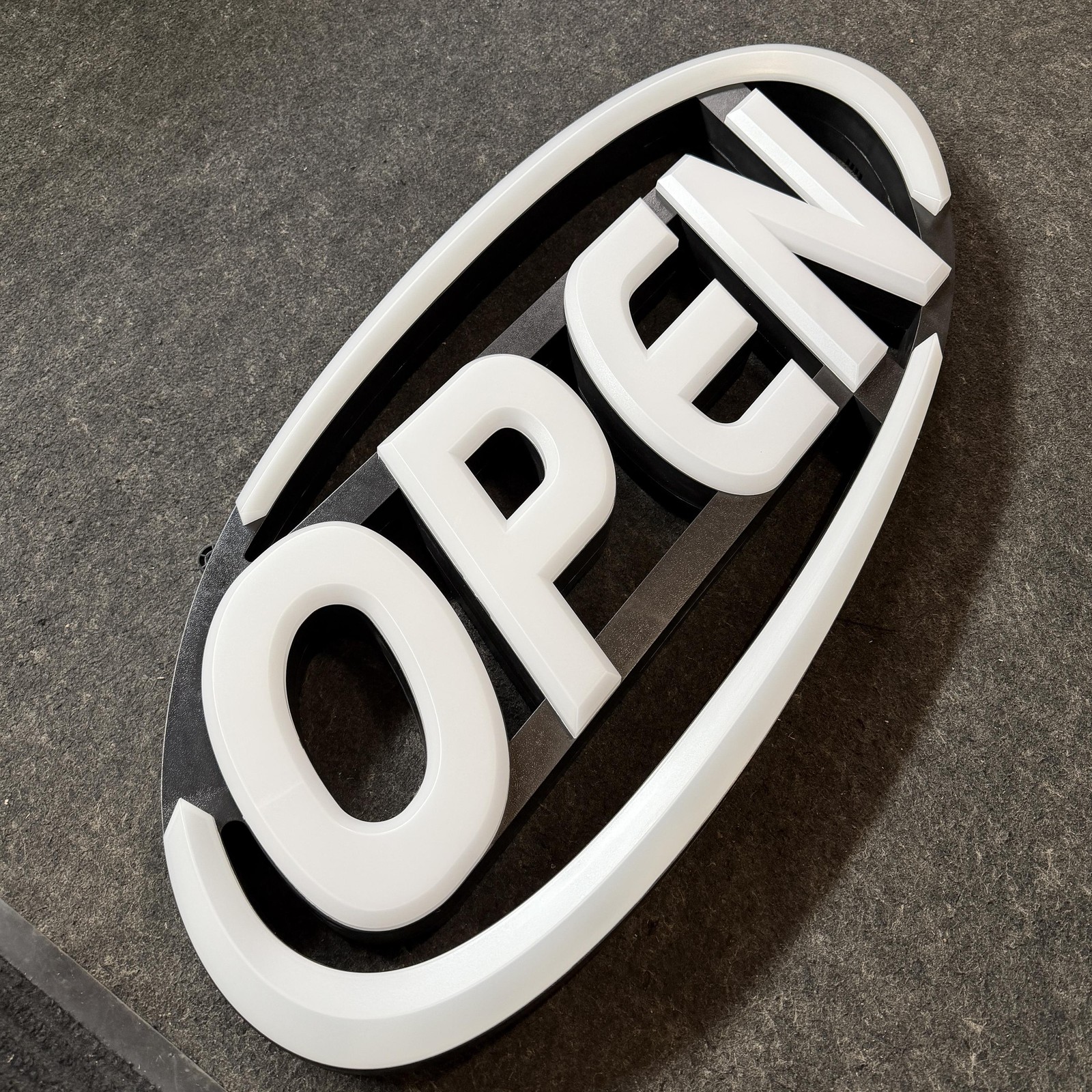 GLI Green Light Innovations GLI1050B LED Open Sign for Business 15″ x 32″
