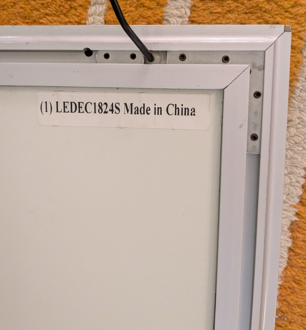 Displays2Go 18×24 LED BACKLIT POSTER FRAME Sign – Wall Mounted LEDEC1824S WORKS!