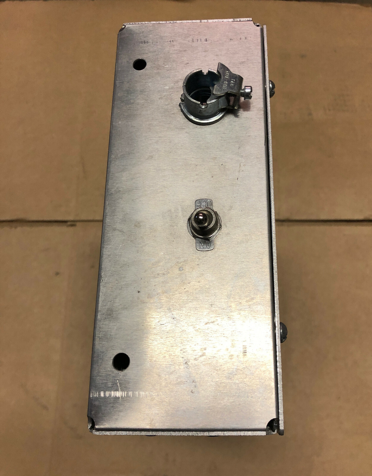 Sign control Anicom Signs 120 Volts AC 60 Hz 2.0 Amps Model 1D1 Enclosure Box