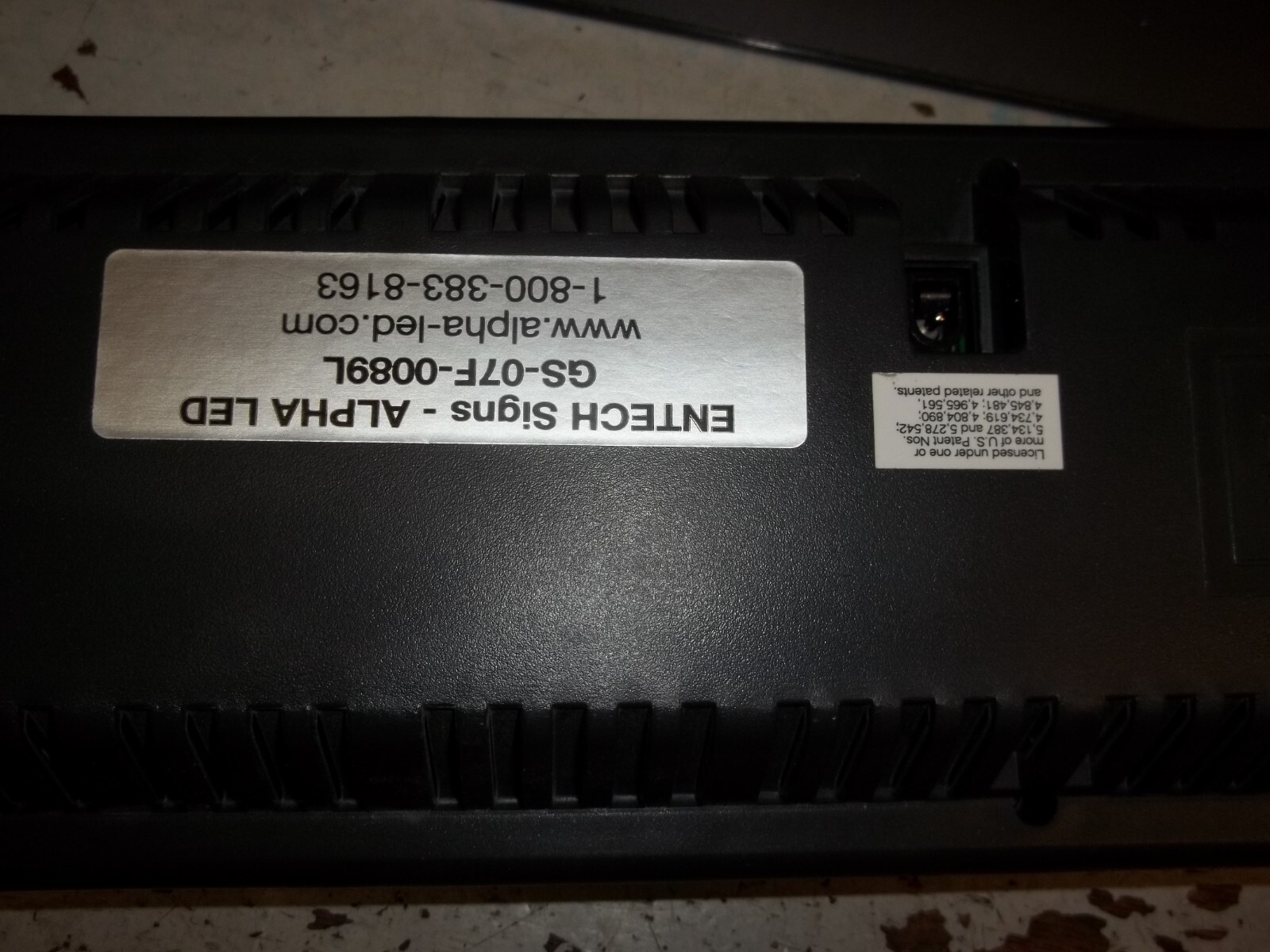ALPHA 215C PROGRAMMABLE COLOR MESSAGE BOARD DISPLAY REMOTE NO POWER CORD (690)