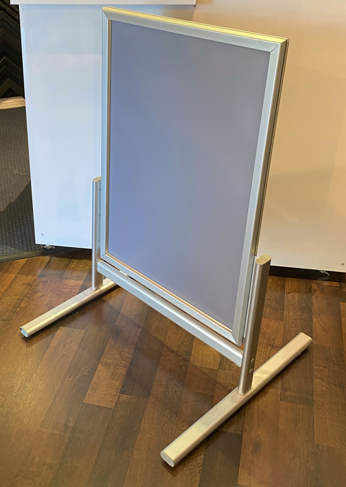 Signage Holder – Standing, Aluminum