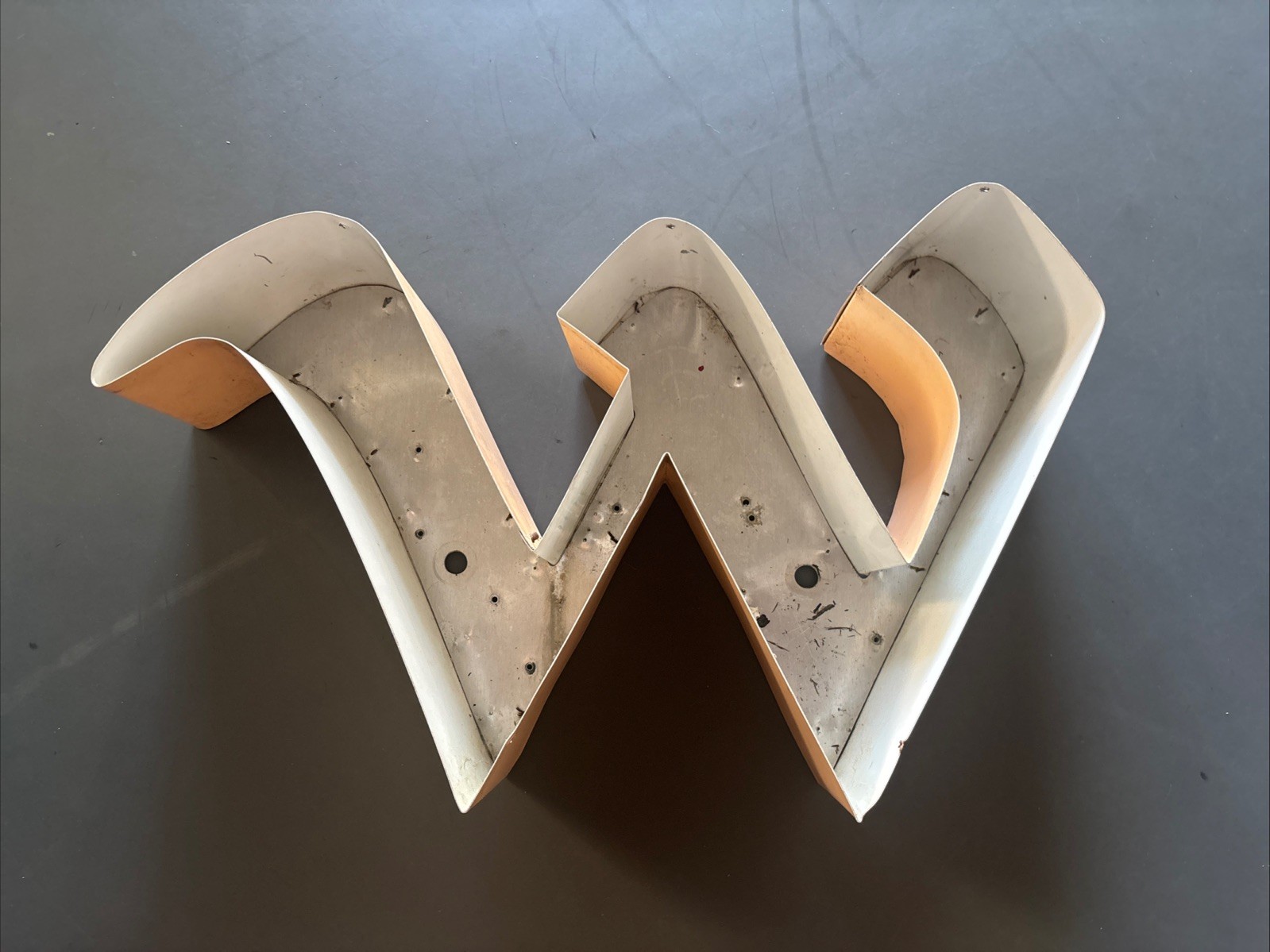 Vintage Retail Store W Or M Letter Sign – Walgreens? Waccamaw? Marriott?