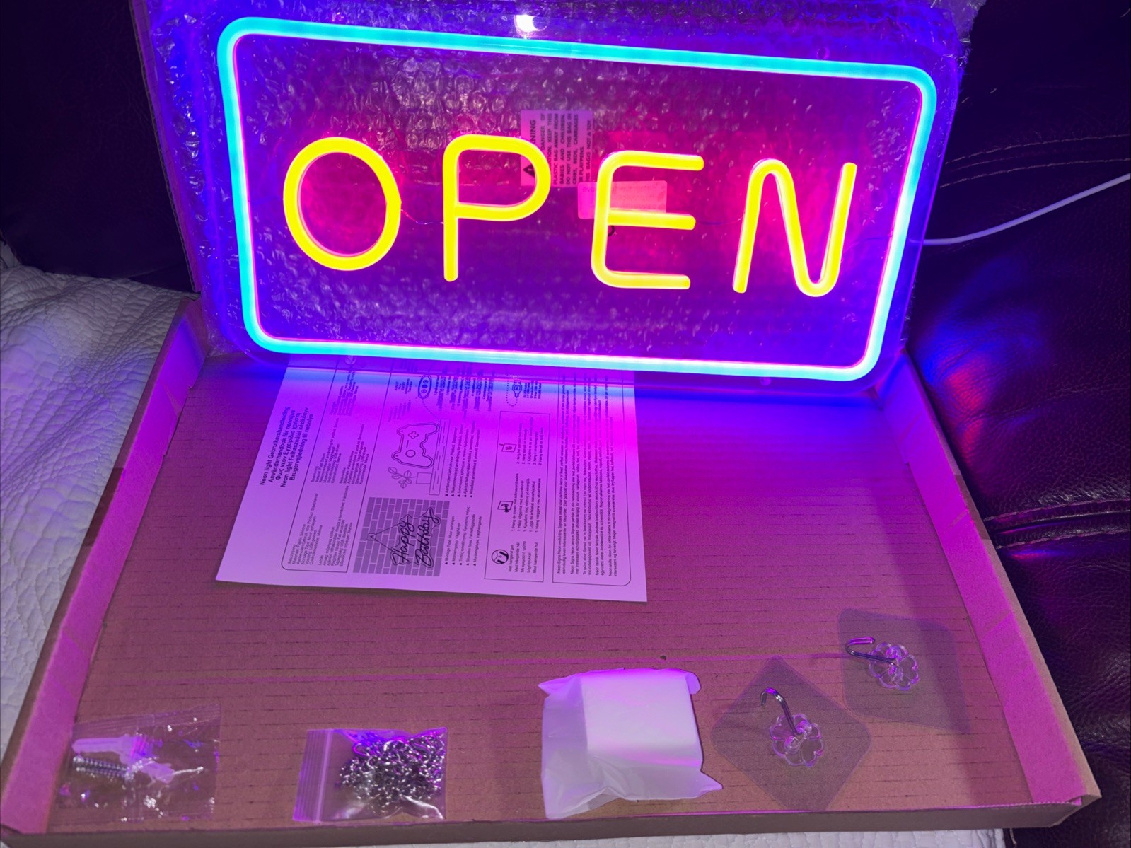 Vibrant “OPEN” LED Neon-Style Sign – Blue And Red Illumination