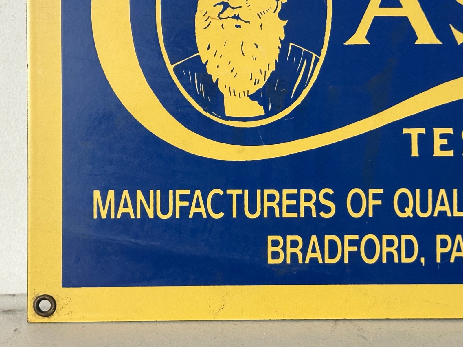 Case Knives Advertising Sign Bradford Pa. 15″ x 10.75″ Large Blue and Yellow