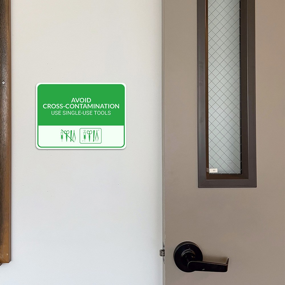 Classic Framed Plus Avoid Cross-Contamination – Use Single-Use Tools Sign