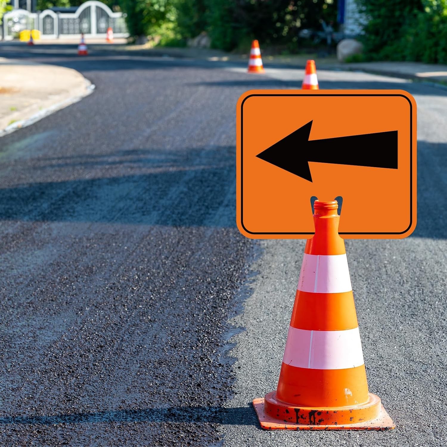 4Pcs Reversible Arrow Signs for Traffic Safety Cone 12.6X10.4In Waterproof Warni