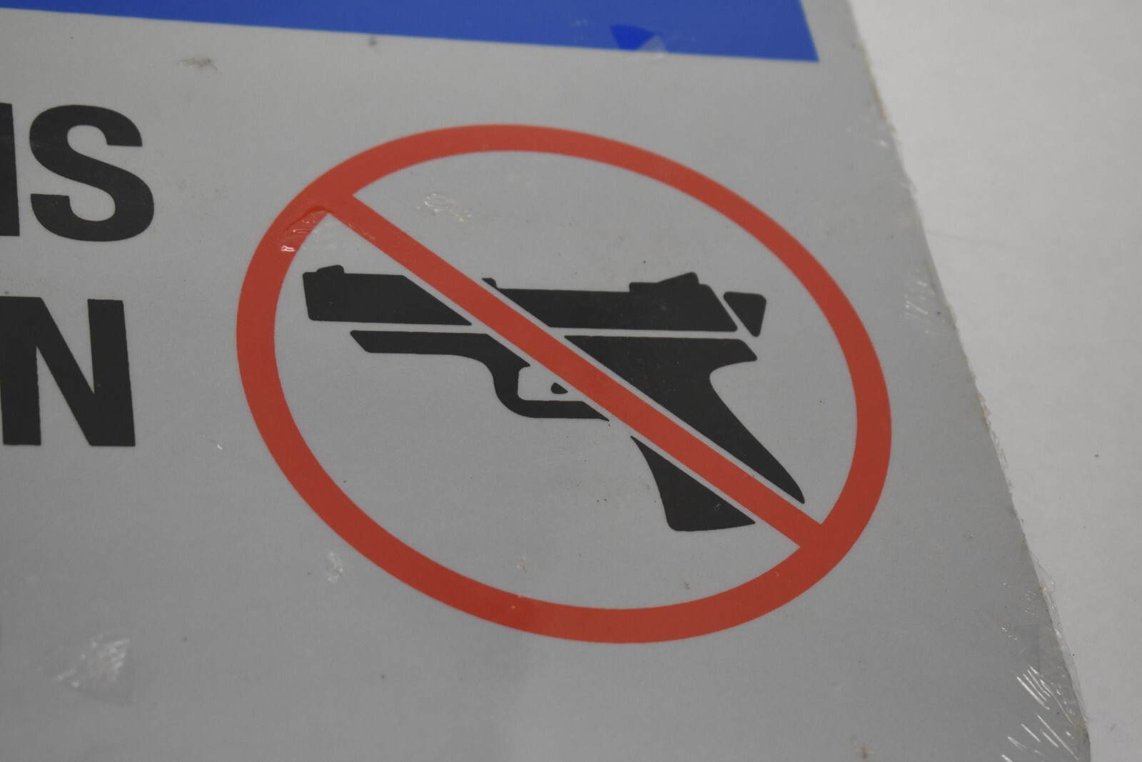 Uline Aluminum Sign Notice No Firearms Allowed On Premises 12″ x 18″ S-18795