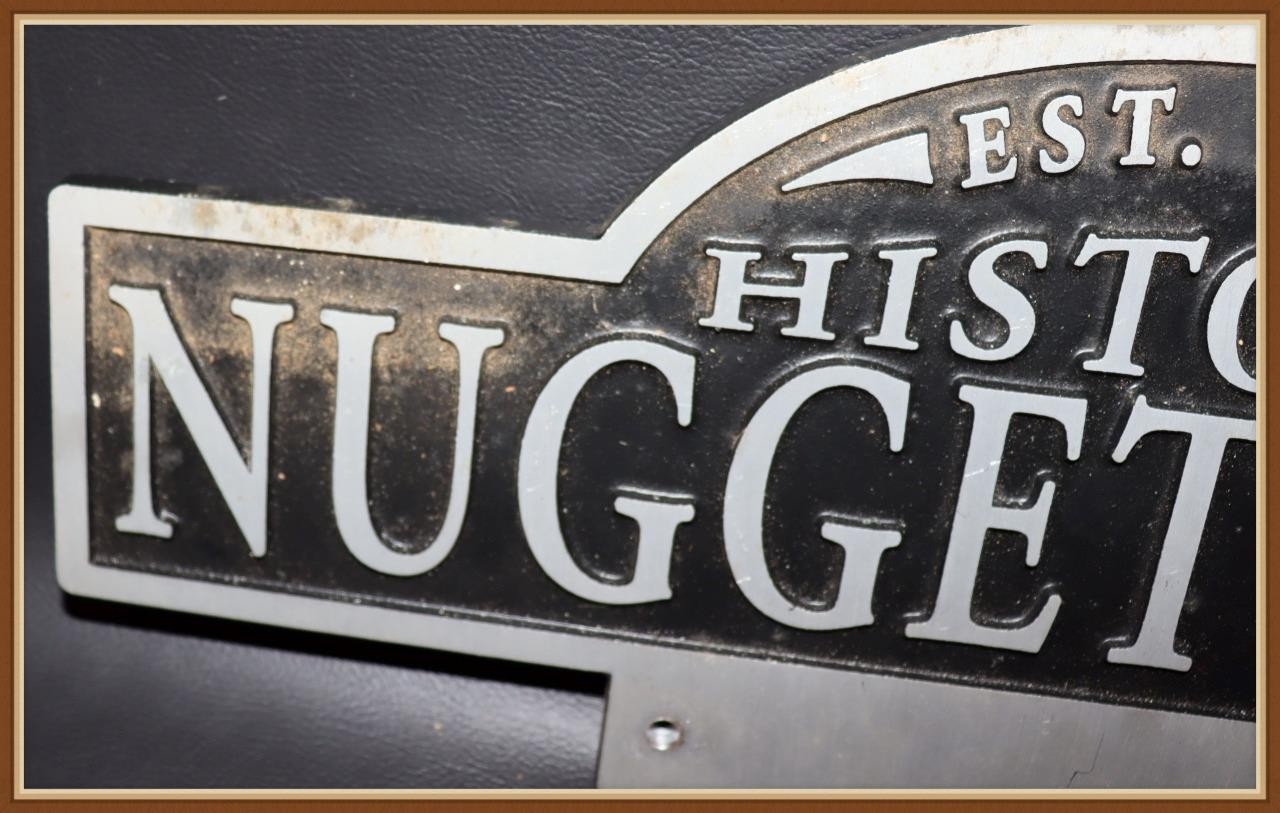 VINTAGE HISTICAL ALUMINUM STREET SIGN ” HISTORIC NUGGETT HILL ” EST. 1931