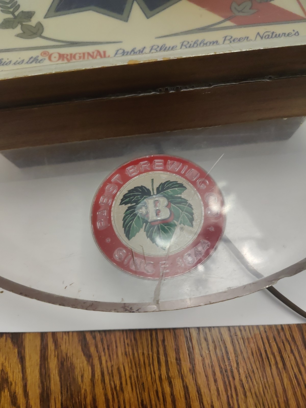 1981 Pabst Blue Ribbon Beer Crystal Heritage Lighted Sign vintage