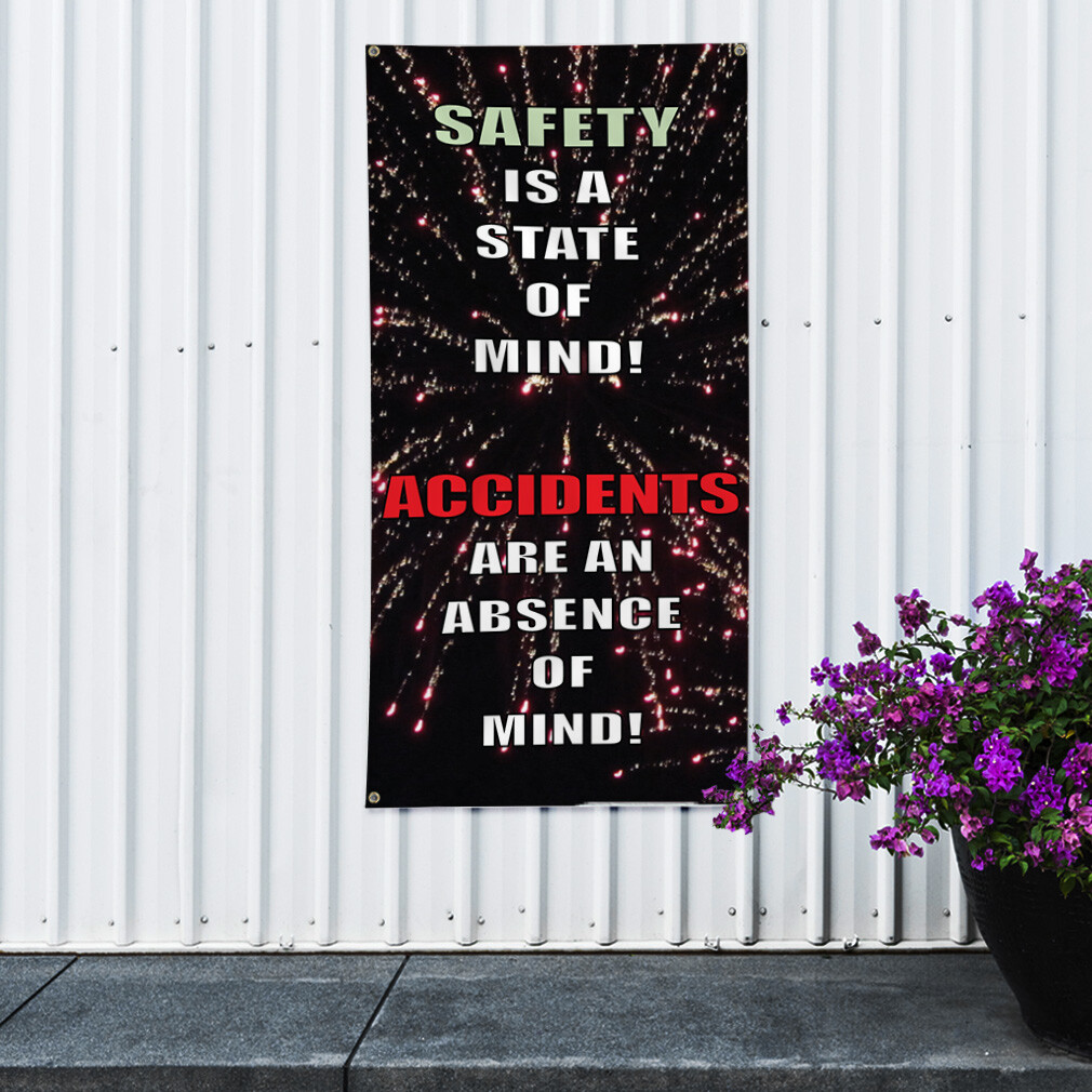Vertical Vinyl Banner Multiple Sizes Retail Weatherproof Industrial Yard Signs