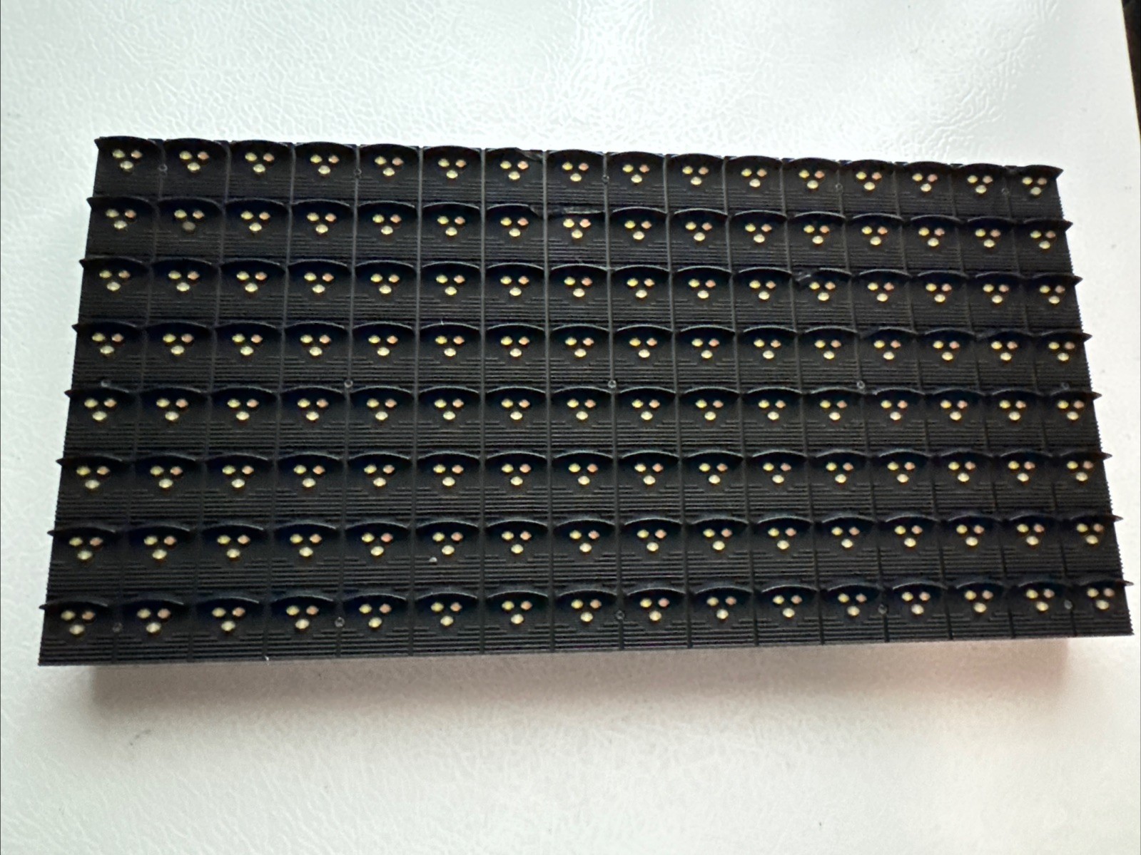 Signtronix Guru RGB OPR20 (1R1G1B) 1S16x8- 2.0 20 MM Module Hub40