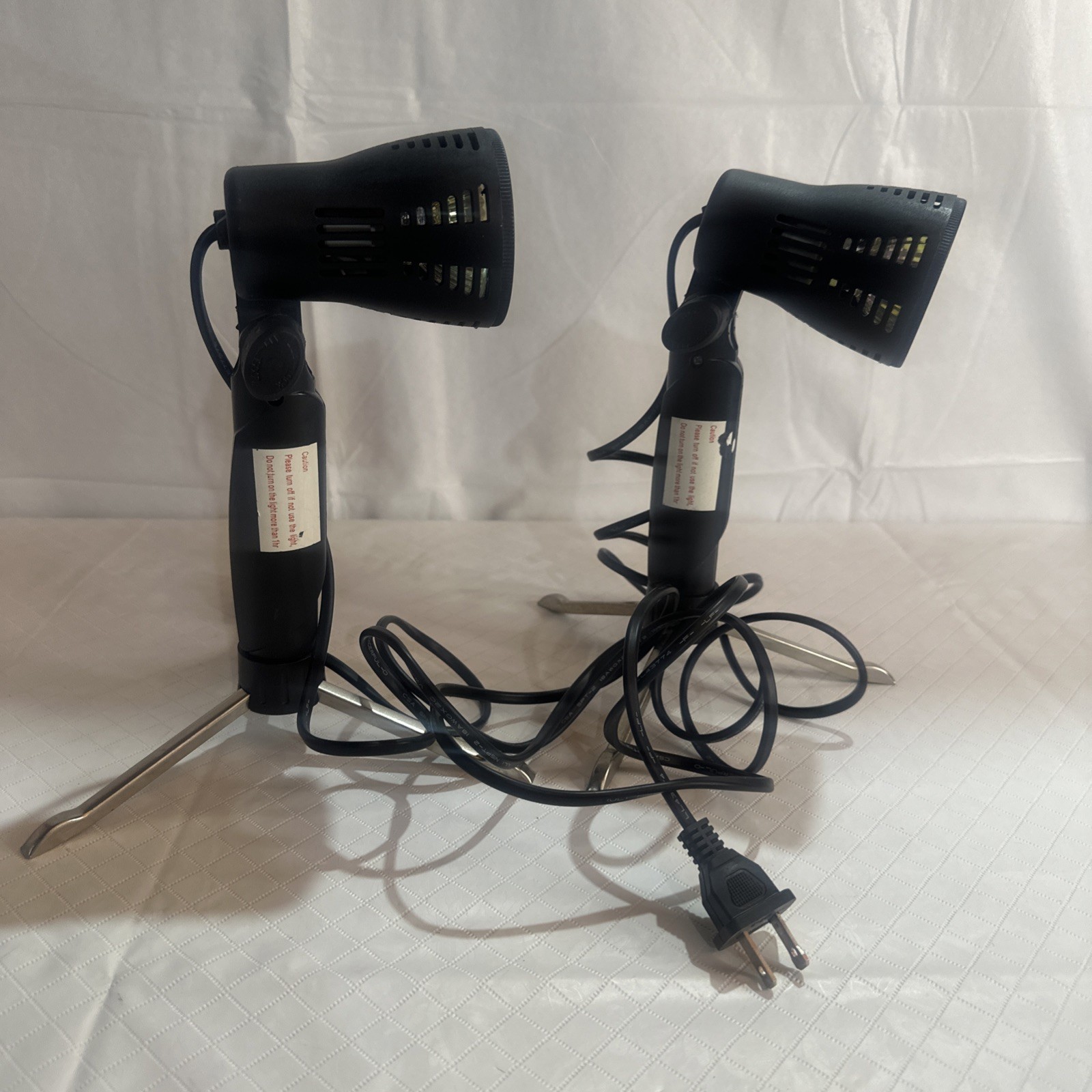 Set Of 2 LED Light Box Lamps Single Bulb Photos Adjustable Plug In Read