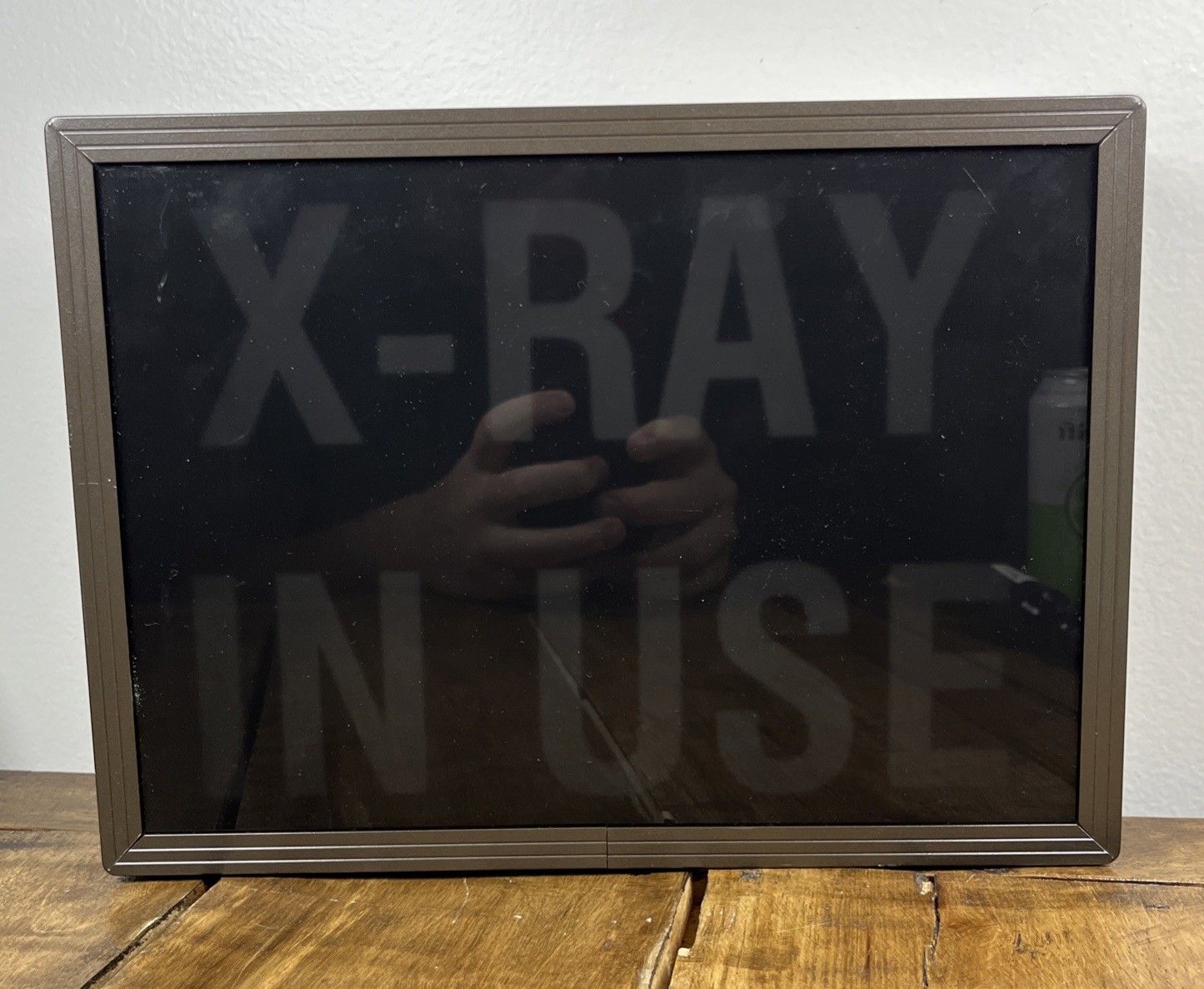 X-Ray In Use | Sign Directional Systems Signal-Tech 120-277VAC 60HZ 0.04-0.02A