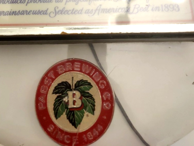 1981 Pabst Blue Ribbon Beer Crystal Heritage Lighted Sign vintage