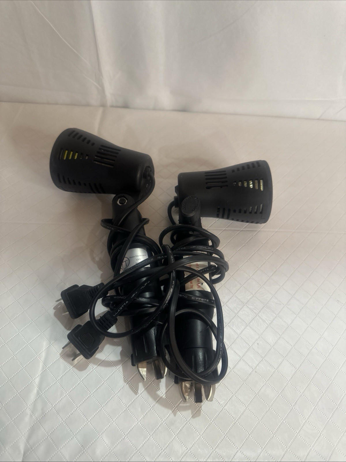 Set Of 2 LED Light Box Lamps Single Bulb Photos Adjustable Plug In Read