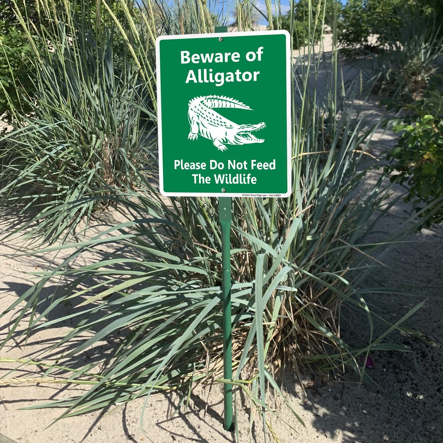 Beware of Alligator Lawn Sign – Do Not Feed Wildlife, 12x10in, Rustproof Aluminu