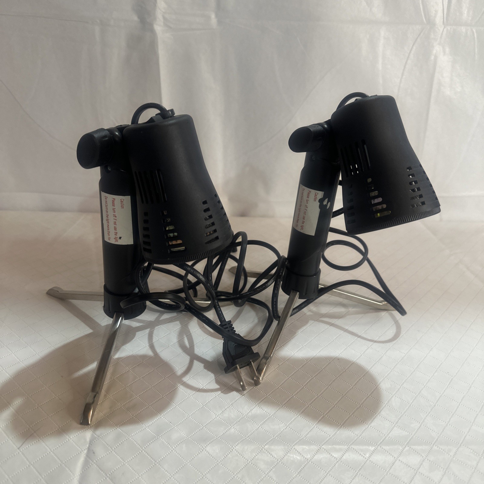 Set Of 2 LED Light Box Lamps Single Bulb Photos Adjustable Plug In Read