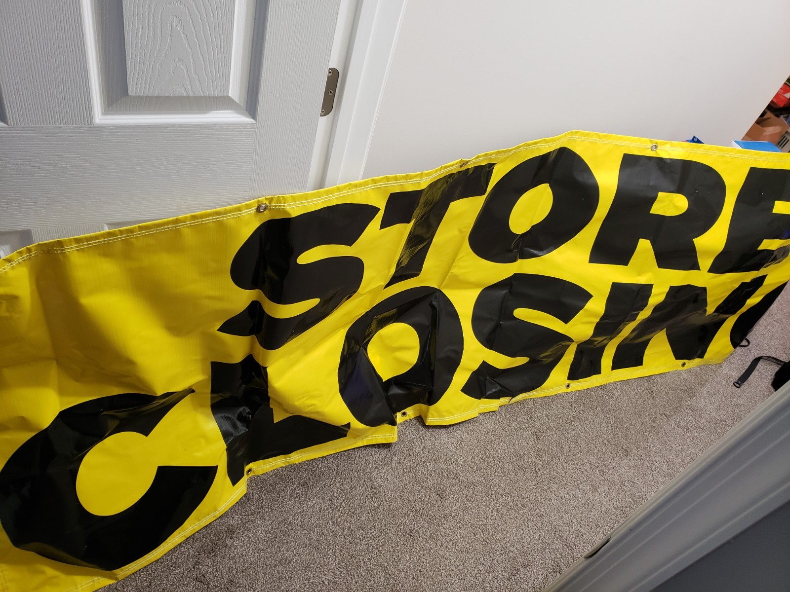 Store Closing Sign Banner Yellow 10ft x 3ft
