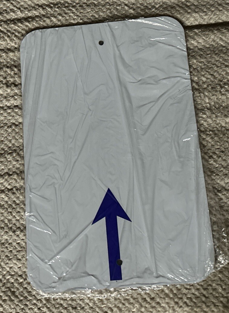 SmartSign ~*Visitor Parking Only*~ 18″x 12″ ~ Aluminum Reflective ~ B80E