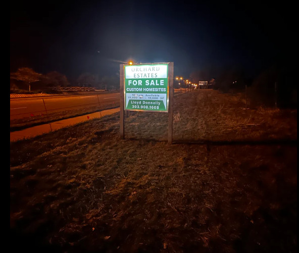 Solar Signs for Real Estate, Commercial and Retail Marketing