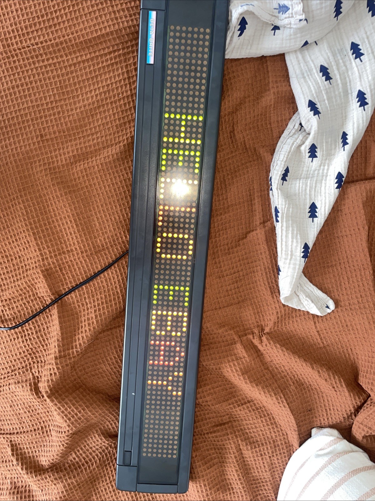 Beta-Brite 1992 Display with Remote and Power Cord Working. Vintage