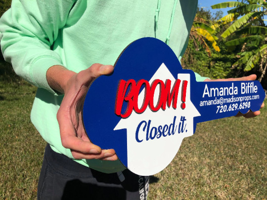 Blue Sold Key Sign for Realtors Prop Closing