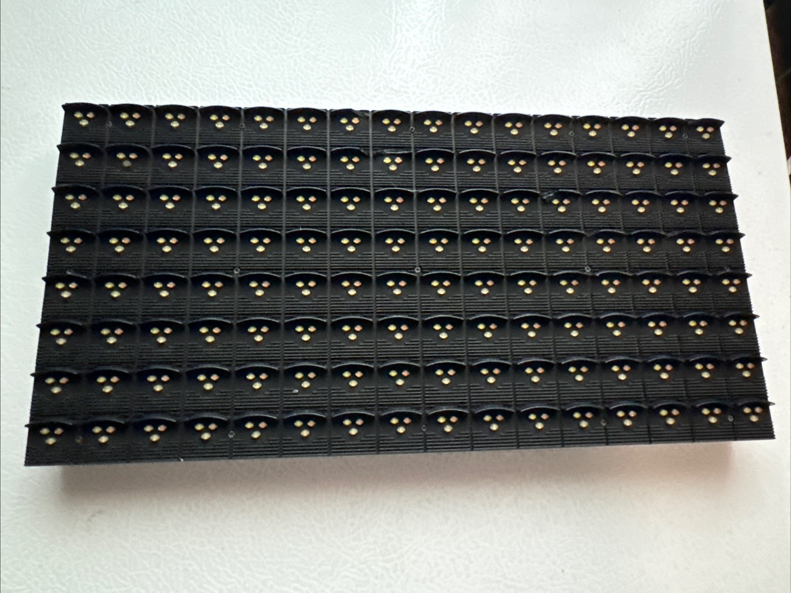 Signtronix Guru RGB OPR20 (1R1G1B) 1S16x8- 2.0 20 MM Module Hub40