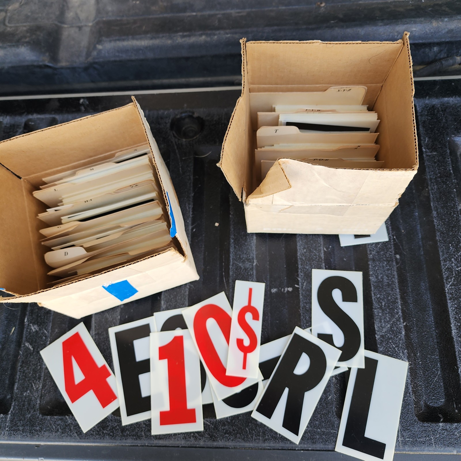 Lot of Plastic Rigid Readerboard Sign Letters & Numbers 3.5 Inch on 4 1/8 inch