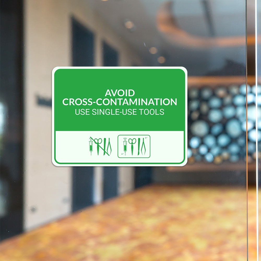 Classic Framed Plus Avoid Cross-Contamination – Use Single-Use Tools Sign