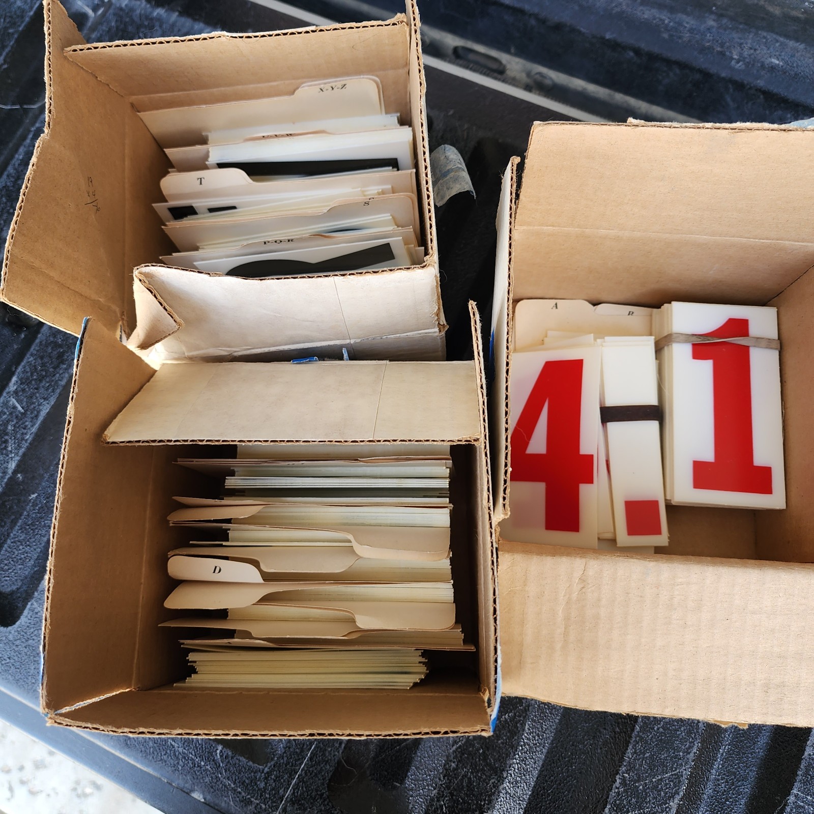 Lot of Plastic Rigid Readerboard Sign Letters & Numbers 3.5 Inch on 4 1/8 inch