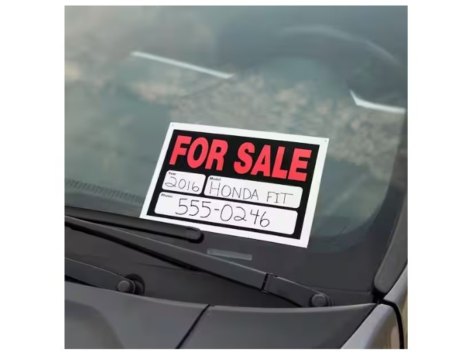 8″ x 12″ Plastic Auto for Sale Sign – Durable and Weather-Resistant