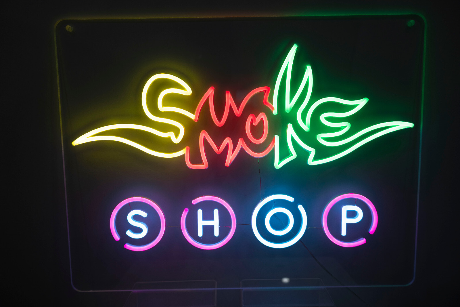 24″X18″ LED SMOKE SHOP Sign – Super Bright Illuminated Signage High Visibility