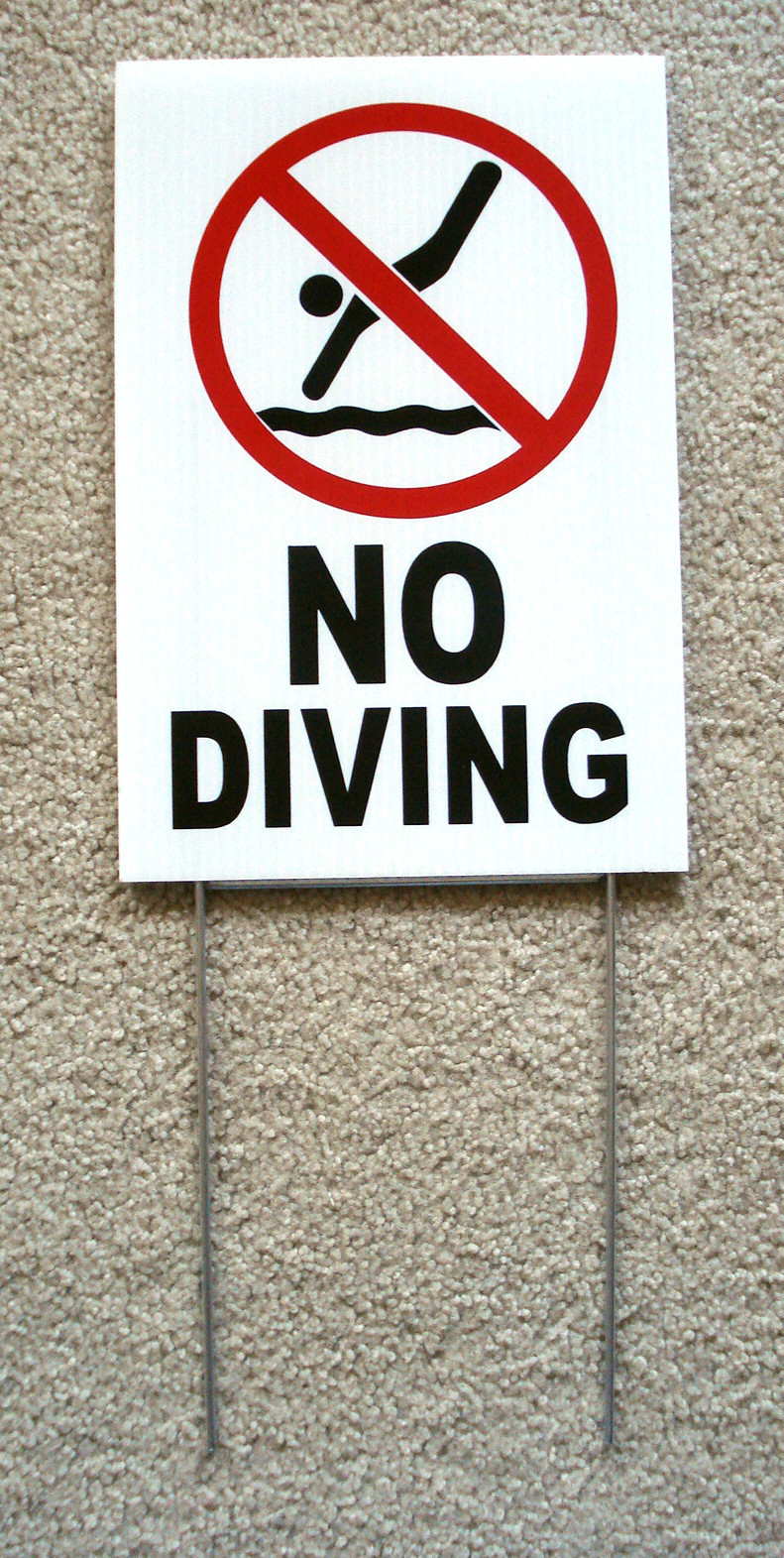 NO DIVING with Symbol 8″ x12″ Plastic Coroplast Sign with Stake