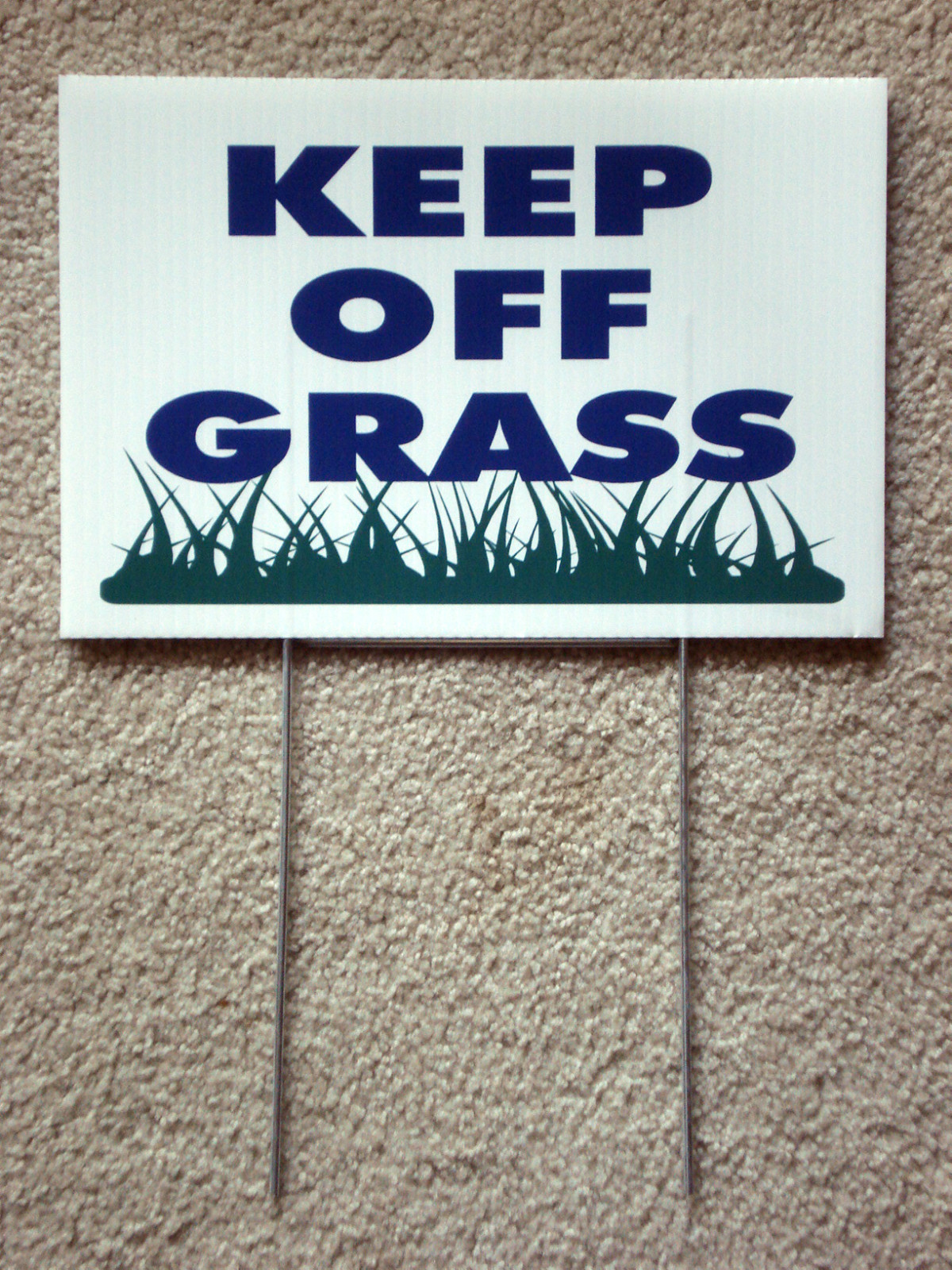 KEEP OFF GRASS 8″X12″ Plastic Coroplast Sign with Stake 25% OFF 3 OR MORE!