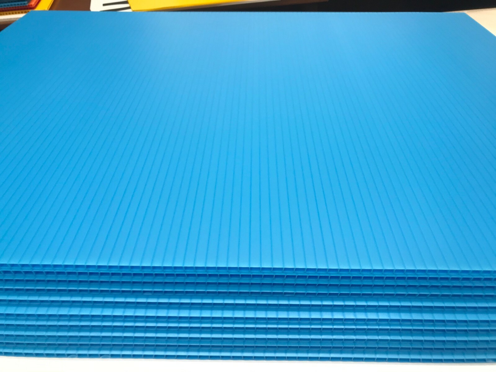 100 Blank Signs Light Blue 18” X 24” x4 mm corrugated plastic panel 100 pieces