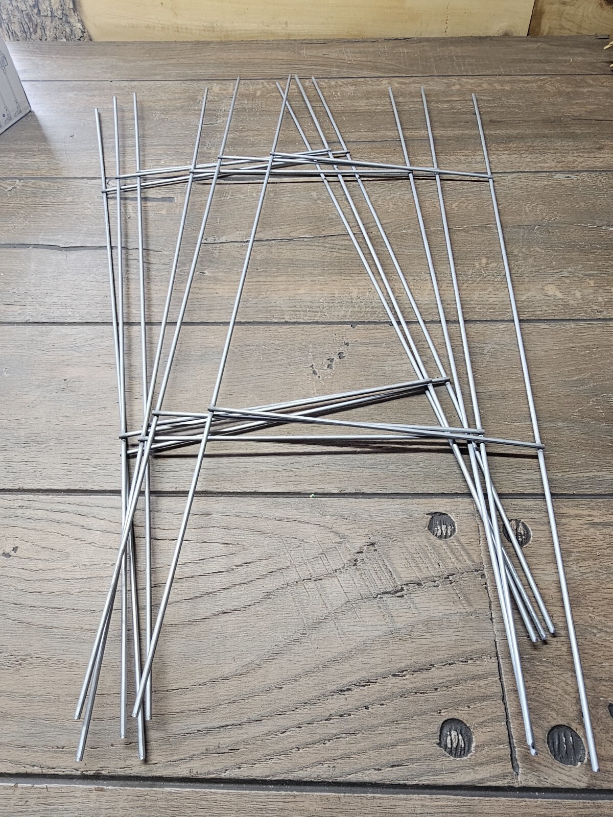 10 Sturdy Metal H Frame Wire Step Stakes for Yard Signs(10 x 30 in)(Stakes Only)