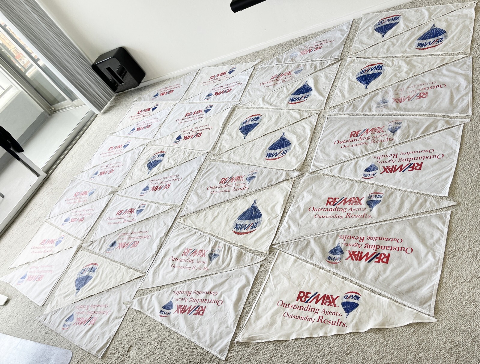 👉 Lot of 37 RE/MAX Real Estate Pennant Flags for PVC Poles with Slots