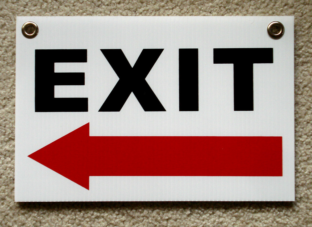 EXIT with ARROW POINTING LEFT 8″ x12″ Plastic Coroplast Sign with Grommets