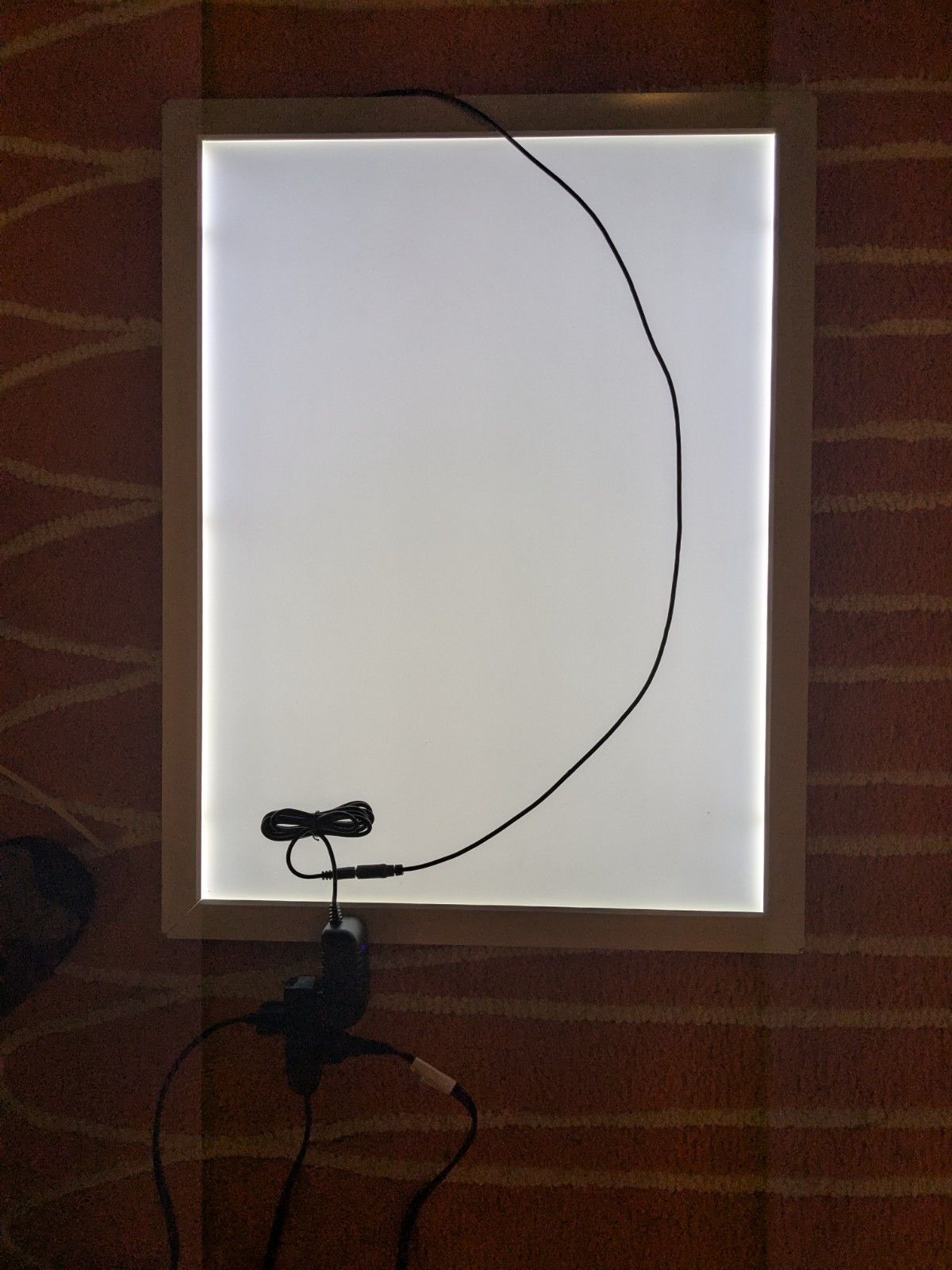 Displays2Go 18×24 LED BACKLIT POSTER FRAME Sign – Wall Mounted LEDEC1824S WORKS!
