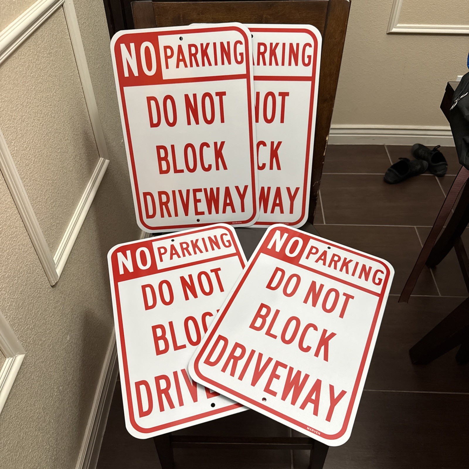 4 Pk No Parking Do Not Block Driveway Sign 12x 18 Inches Aluminum Red Metallic