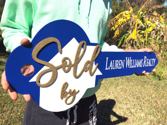 Blue Sold Key Sign for Realtors Prop Closing
