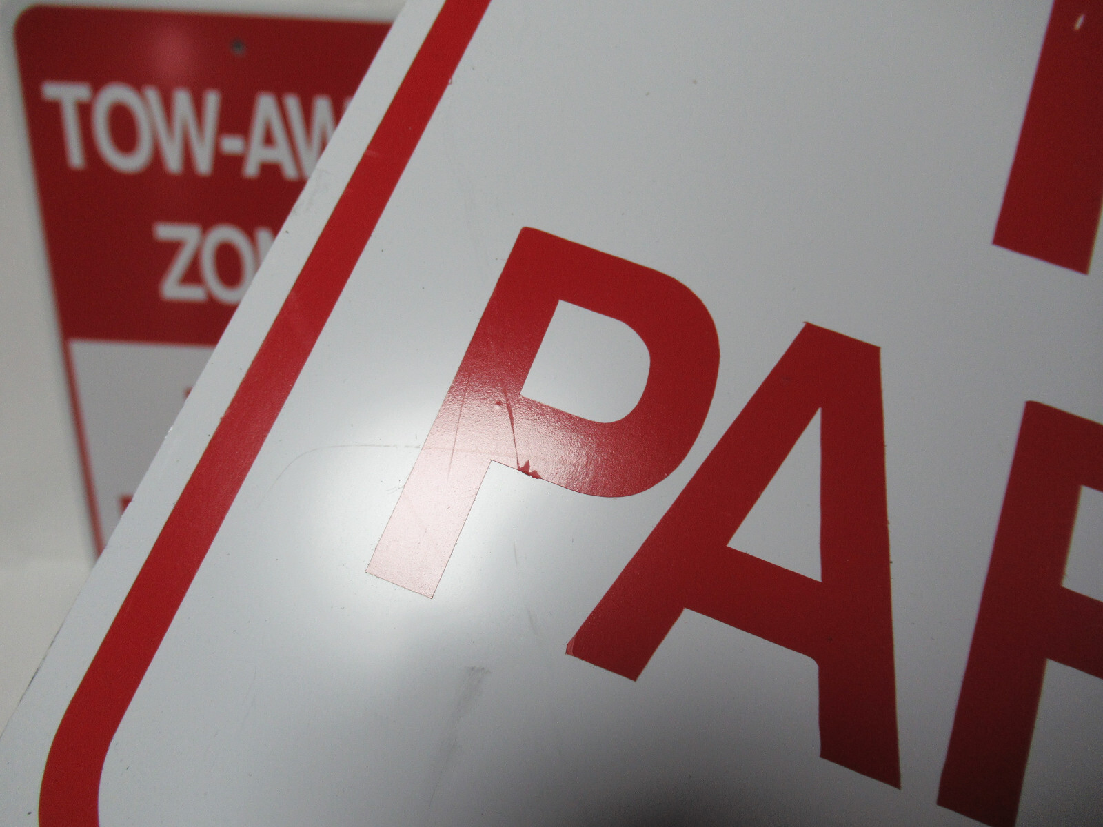 4-pack 12″x18″ inch TOW AWAY ZONE NO PARKING Aluminum Sign Heavy Gauge 3mm Thick