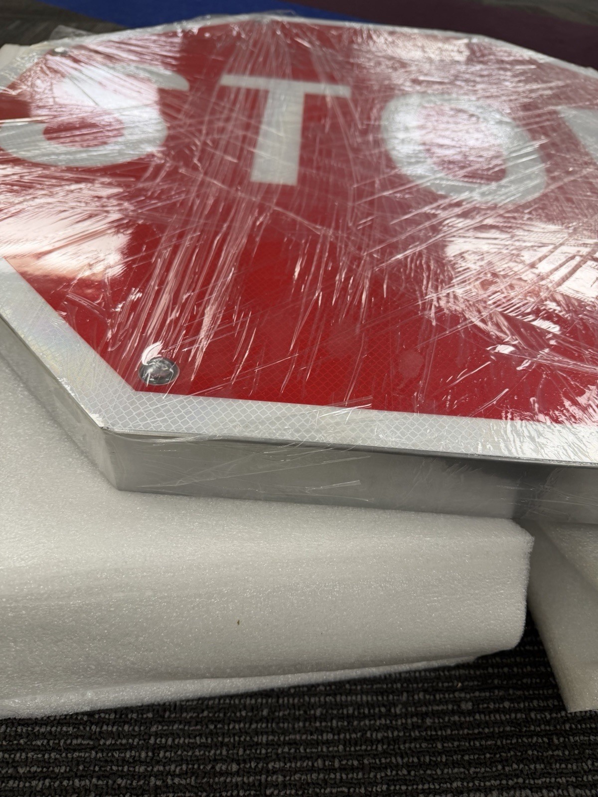 🇺🇸🇺🇸Solar Powered LED Flashing Stop Sign, 30 X 30 Aluminum Sign.