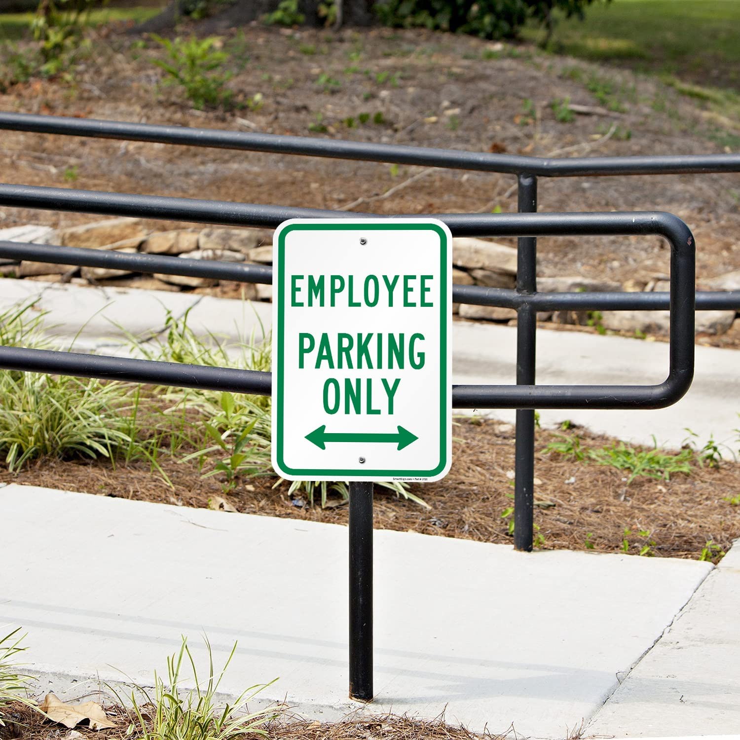 Employee Parking Only Sign Bidirectional Arrow 12×18 Inch Aluminum