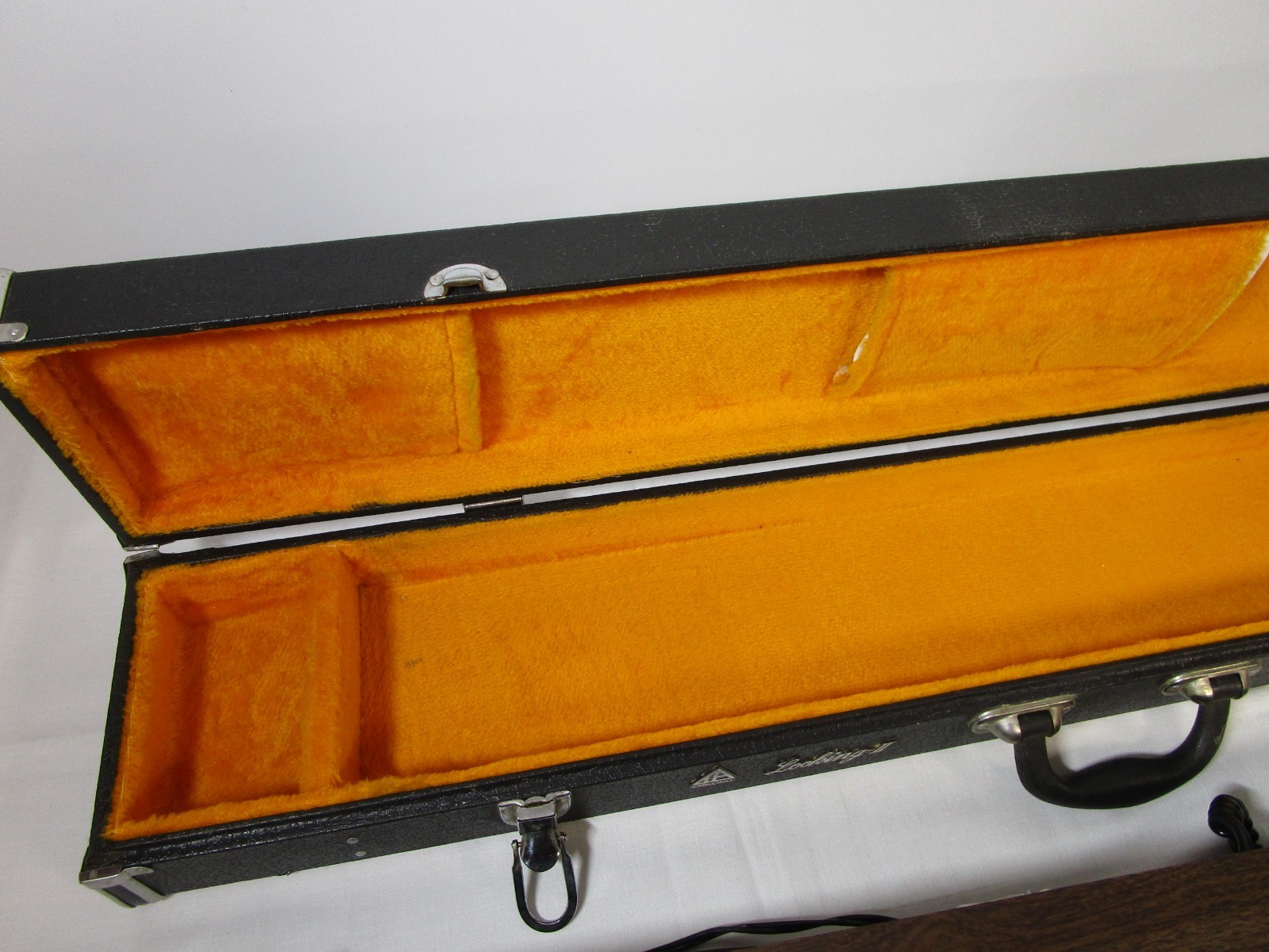 VTG Looking II- Retro Vid Game Store Advertising Board Chilong Game Corp w/ Case