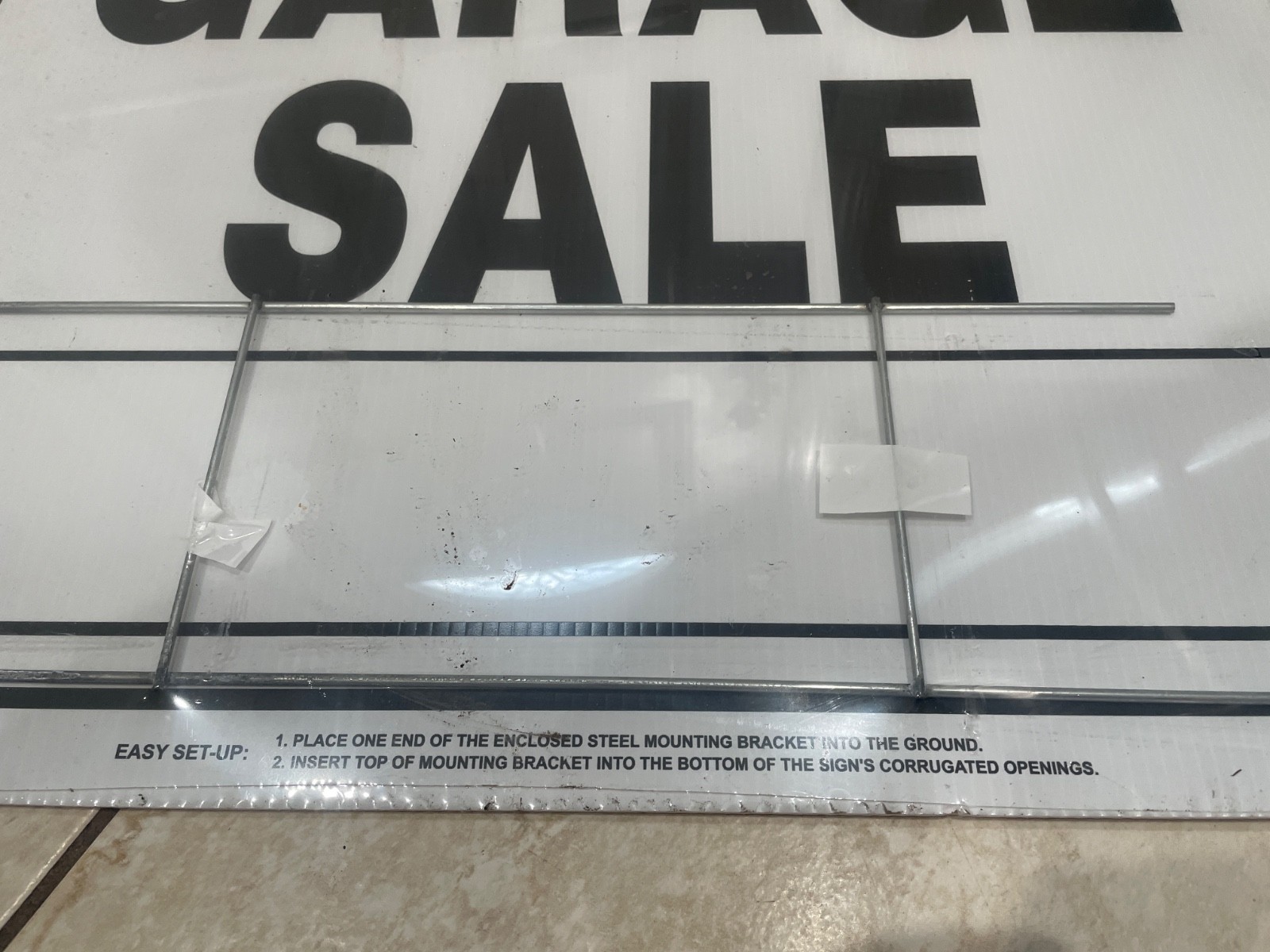 20 IN. X 24 IN. CORRUGATED PLASTIC GARAGE SALE SIGN