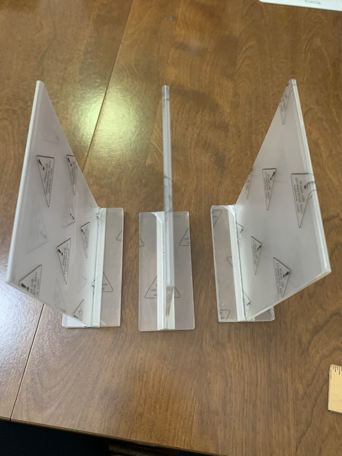 Set of 3 Clear Acrylic 4×6 Sign Holders – Vertical T-Shape Tabletop Frames NEW