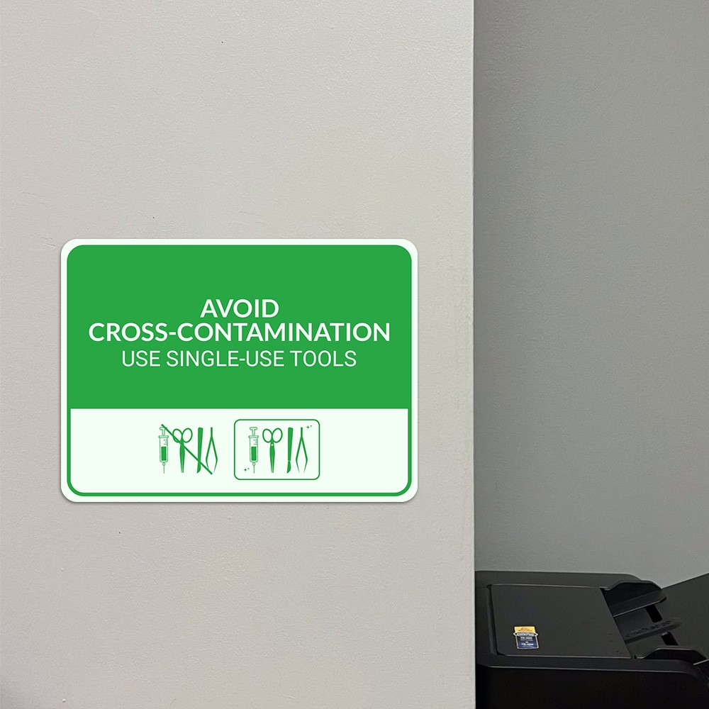 Classic Framed Plus Avoid Cross-Contamination – Use Single-Use Tools Sign