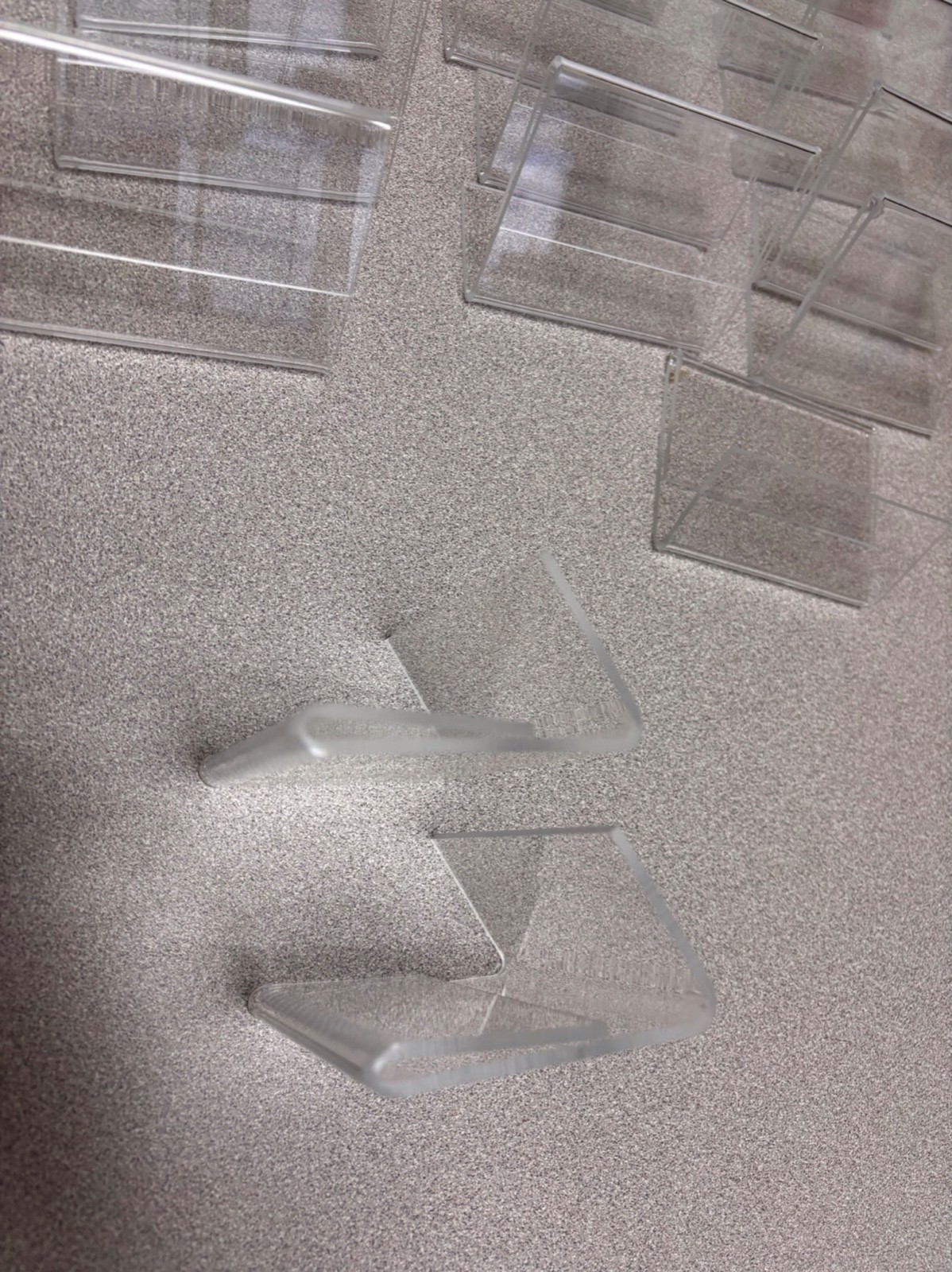 28 PCS Mini Sign Display Holder 3.5″ x 2.75″ L Shape Clear Acrylic
